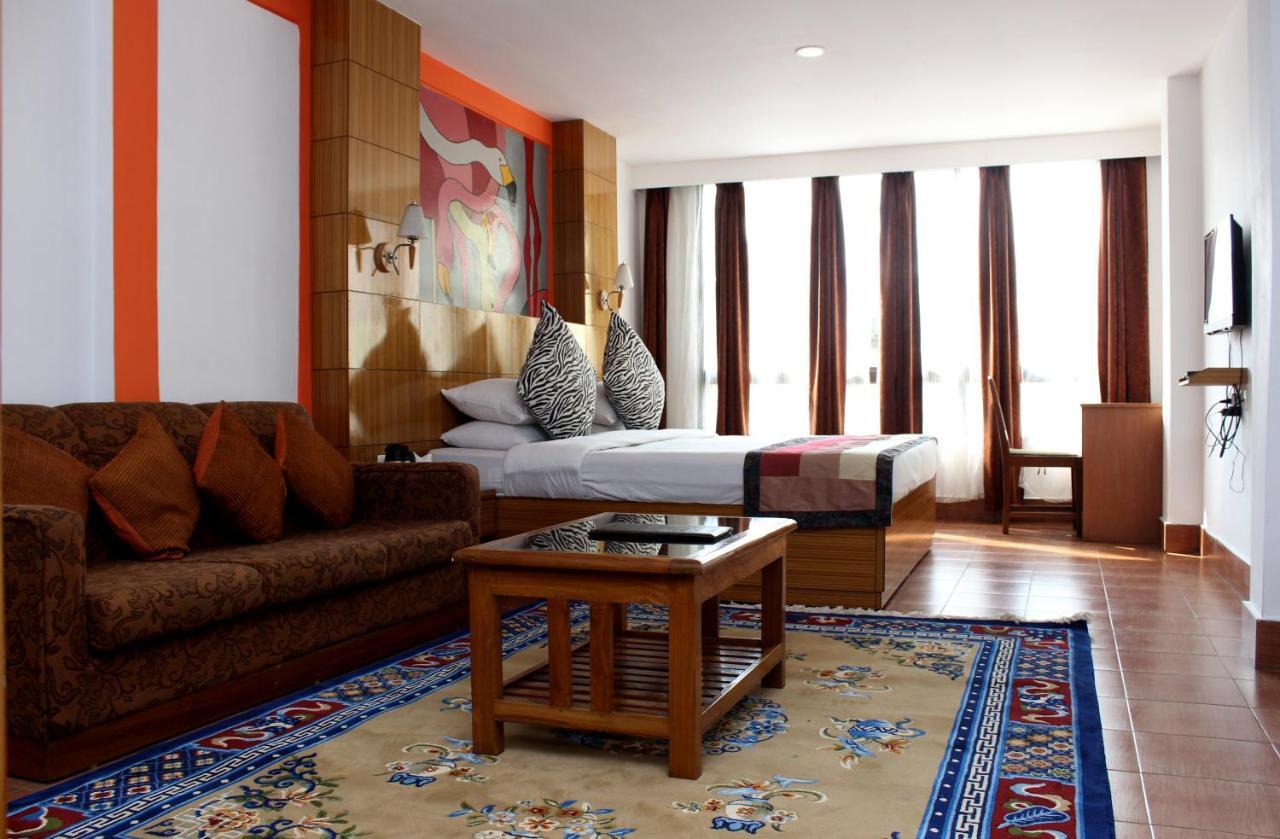 Hotel Tarayana Гангток Экстерьер фото