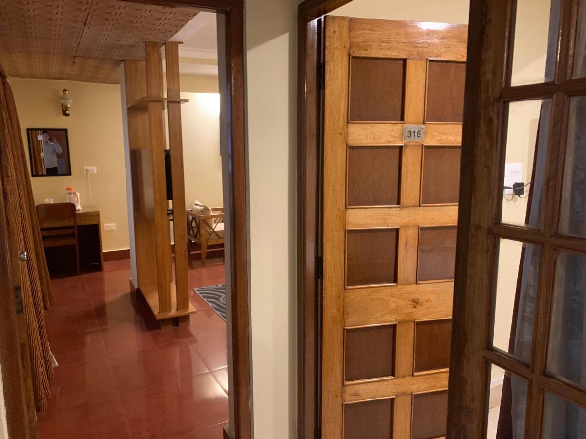 Hotel Tarayana Гангток Экстерьер фото
