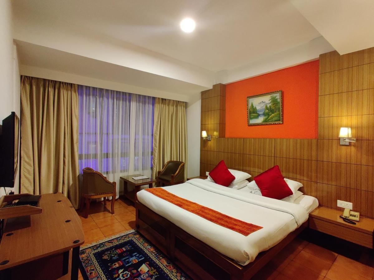 Hotel Tarayana Гангток Экстерьер фото